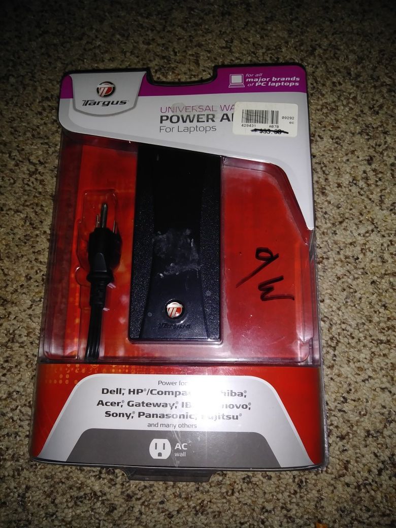 Targus APA68US 90W Universal Notebook AC Adapter w/9 Power Tips for Acer, HP, Dell, Toshiba, Sony & More 