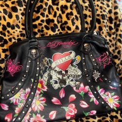 Ed hardy Purse ✨