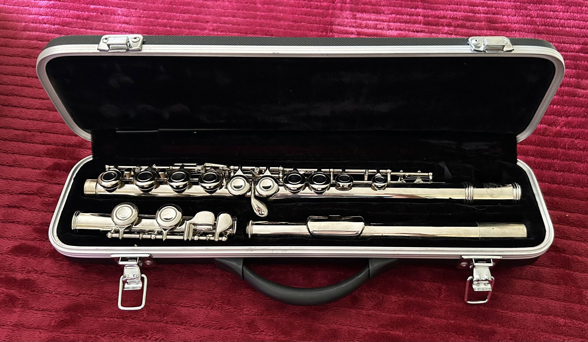 Flute with carry case in excellent condition. $65