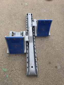 Newton International Starting Block
