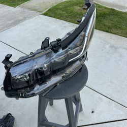 2018 2019 2020 2022 Toyota Prius prime headlight left side