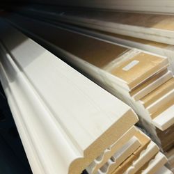 MDF Baseboard Primed / Moldura 3 1/2 $0.68