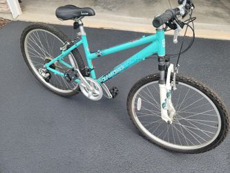 Girls Mountian Bike