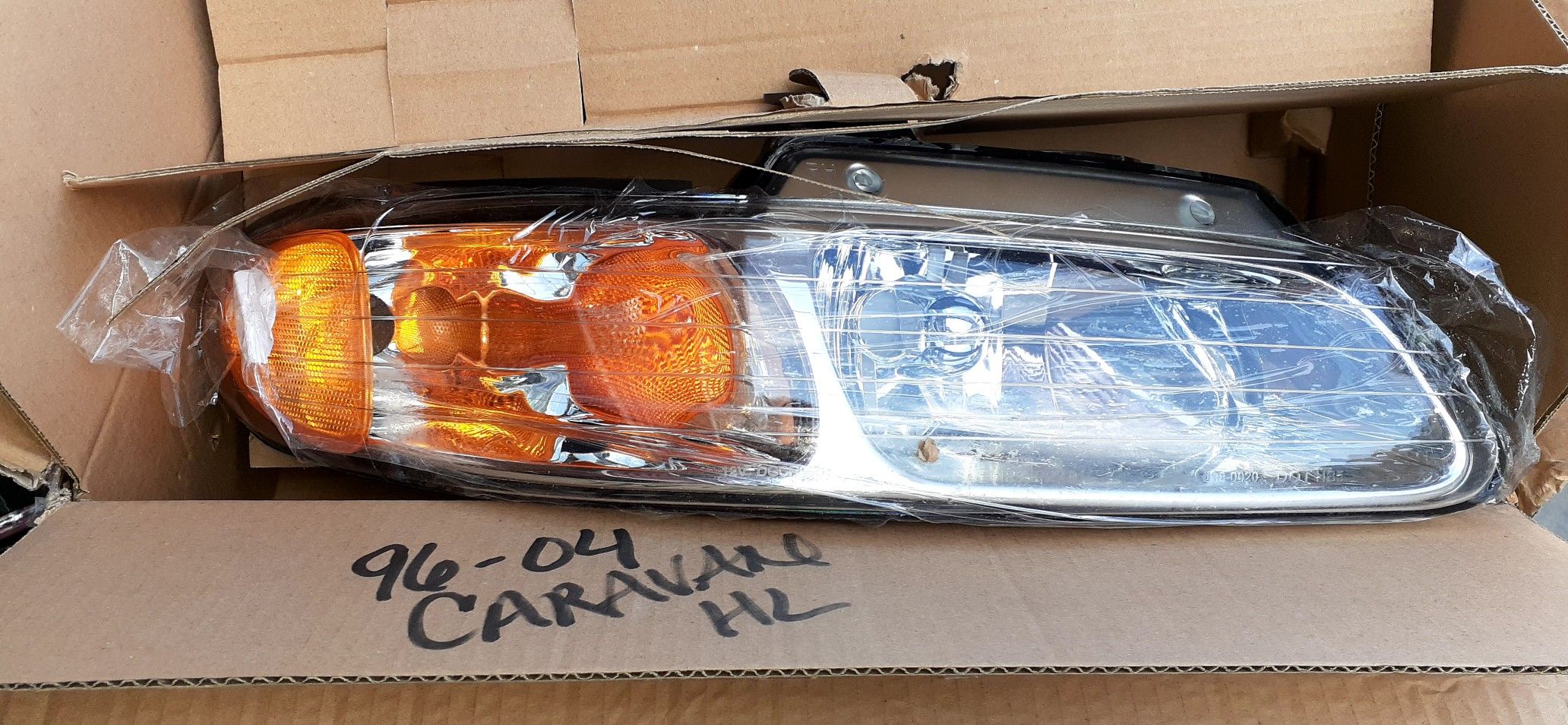 96-04 Dodge Grand Caravan headlights