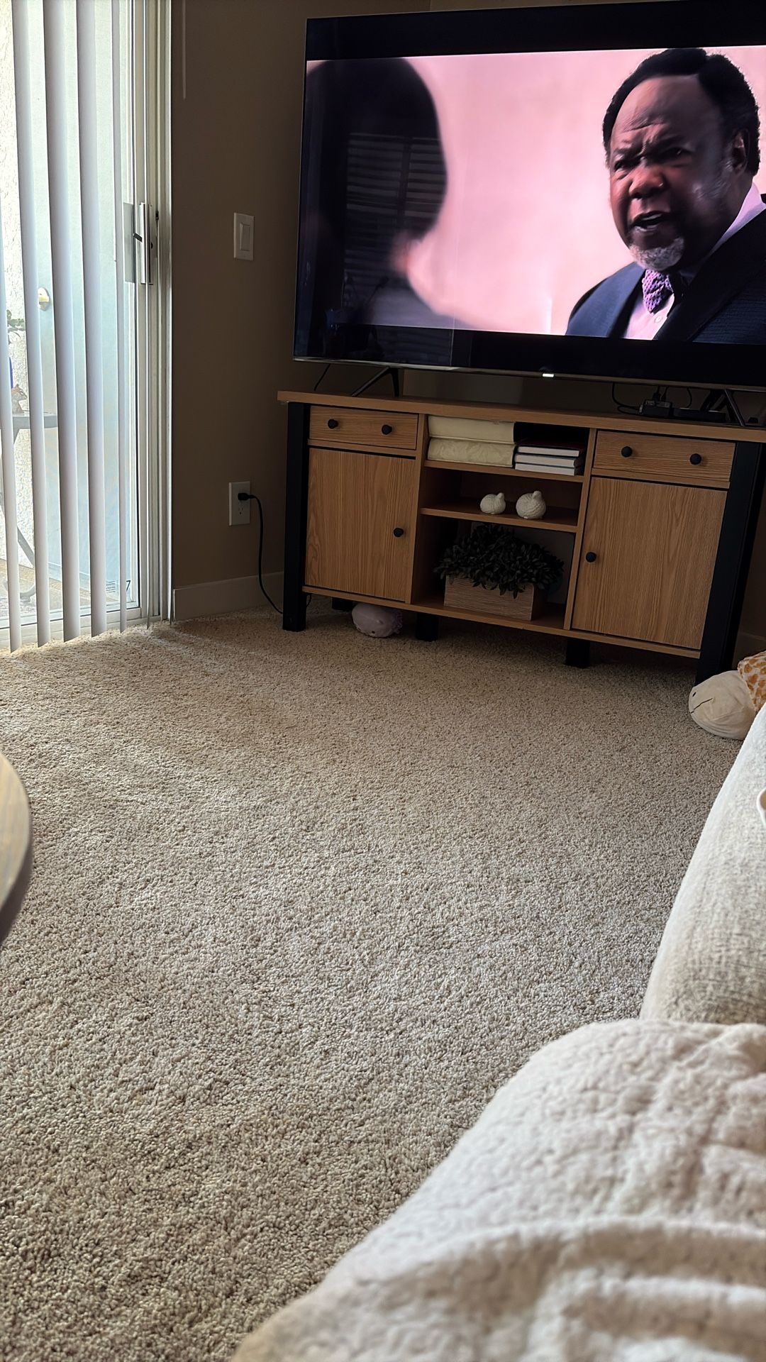 Tall White Dresser, Bar Stools, Tv Stand, Office Chair And Desk