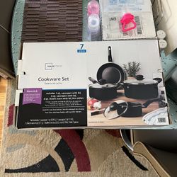 Nonstick Cookware Set (Factory Sealed)