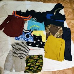 Ropa De Niño Talla 4/5 Buenas Condiciones 