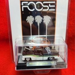 M2 Machines 1973 Chevrolet Cheyenne Super 10 Foose Squarebody 1/64 DieCast 