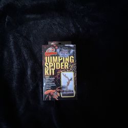 Zoo Med Jumping Spider Kit Habitat Egg Shell Wood Branch Spray Bottle Guide Set