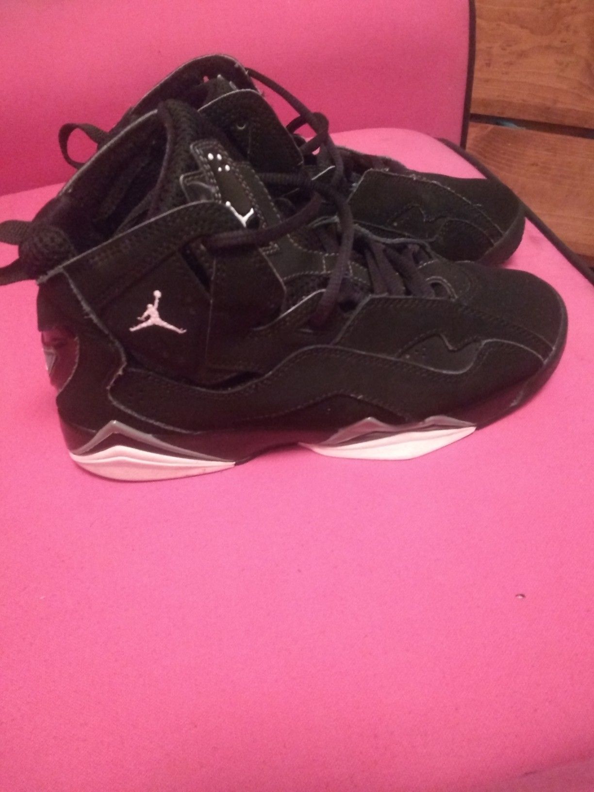 BLACK RETRO 6 JORDANS