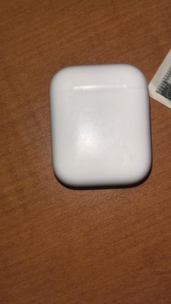 Apple AirPods Charging Case