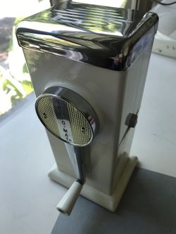 1960s Vintage ICE CRUSHER * Mint NEW 