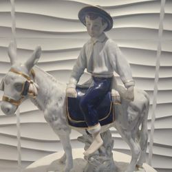 Royal Dux Bohemia Shepherd Boy Porcelin 