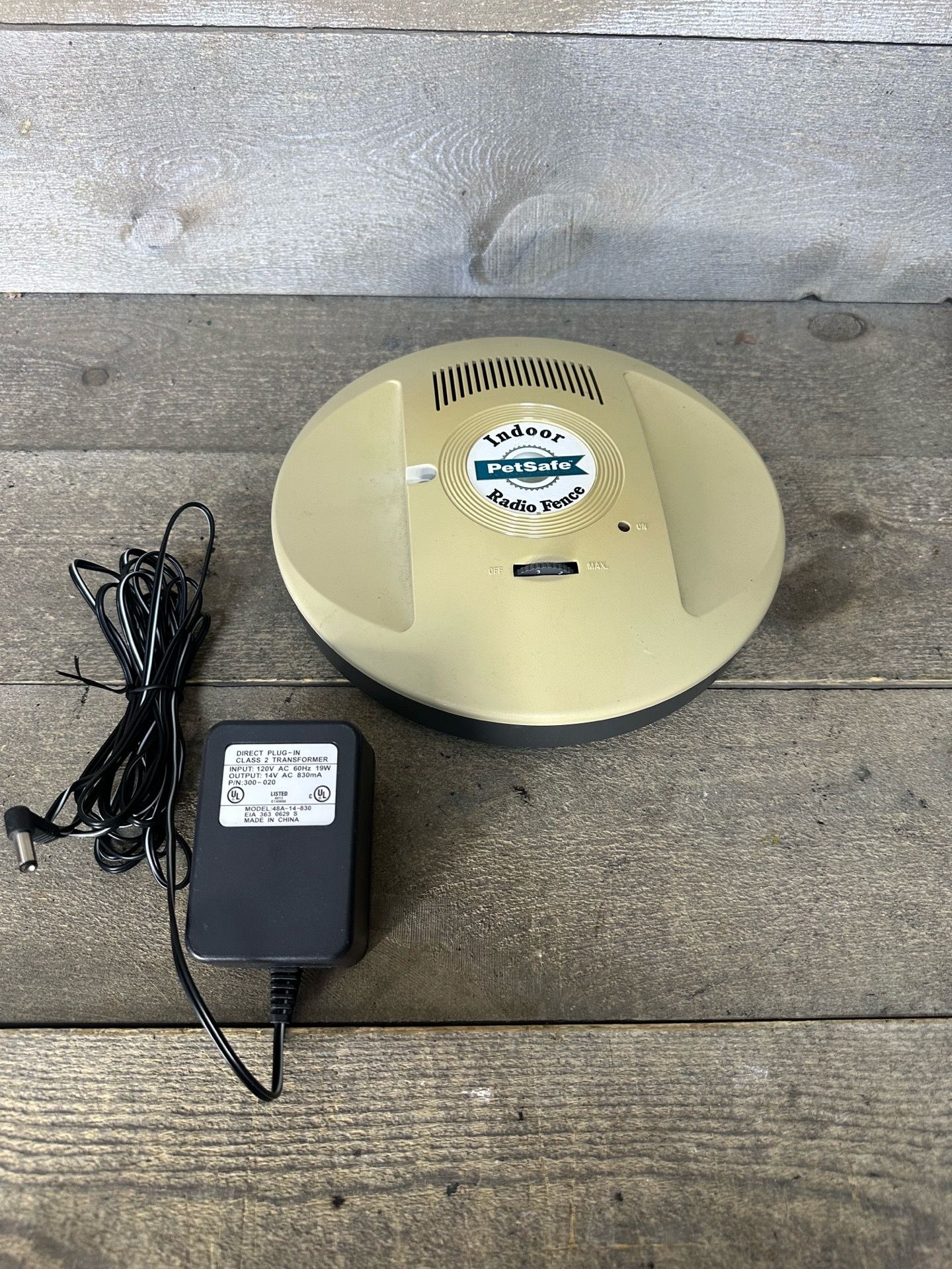 PetSafe Indoor Radio Fence RR-100 IRF-100 With Power Cord Adapter 48A-14-830 2