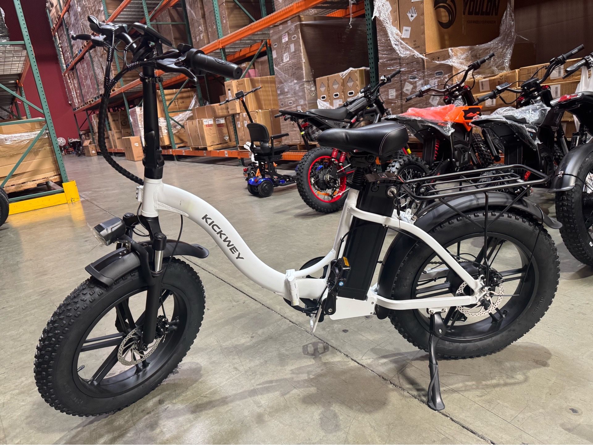 Folding electric bicycle