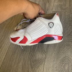 Girls Nike, Jordan, Ugg 