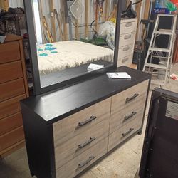 Queen Bed Frame And Dresser
