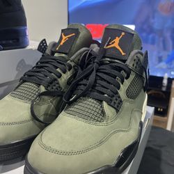 Jordan 4 Undefeated 