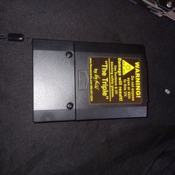 The Triple – Handheld UV Fluorescent Light Lamp (Short / Medium / Long)
