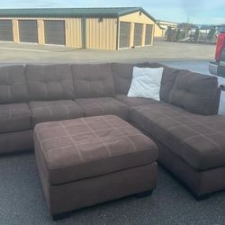 Sectional Couch 