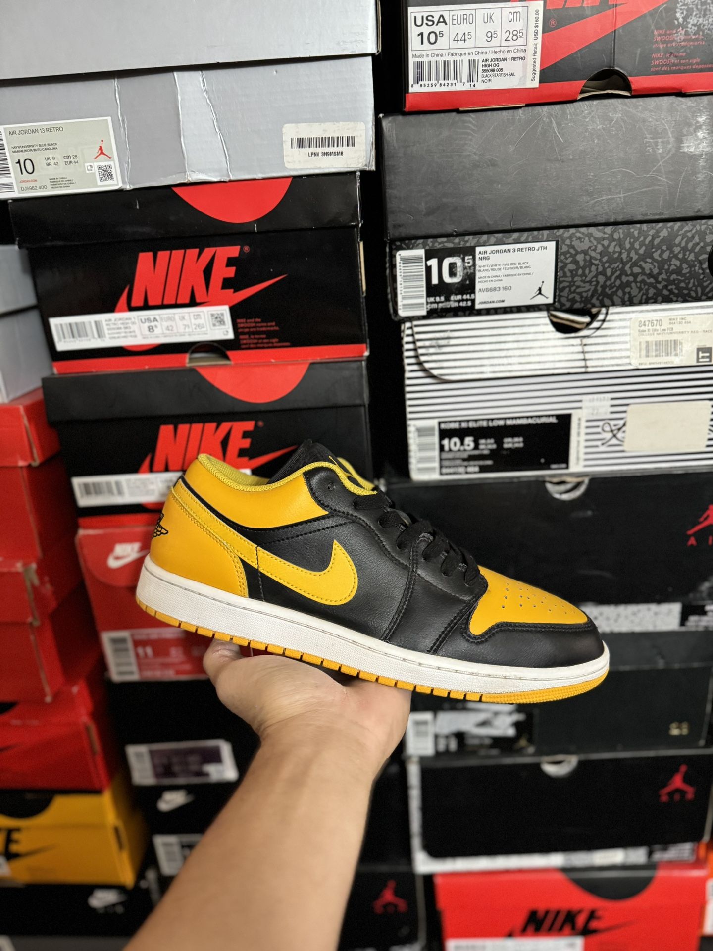 Jordan 1 Low Yellow Ochre size 10.5 USED But Clean