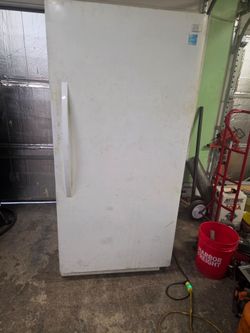 Kenmore 20 Cubic Feet White Standup Freezer