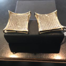 Men’s Gold Diamond Earrings 