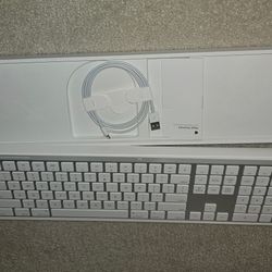 Apple Magic Keyboard with Numeric Keypad