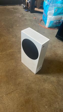 Xbox Series S – Great Condition, Works Perfectly