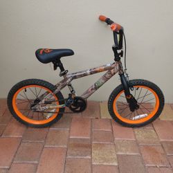 Preowned Real Tree bike kids boys bicycle ready to ride