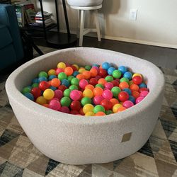 Baby Toddler Soft Foam Ball Pit  With Balls