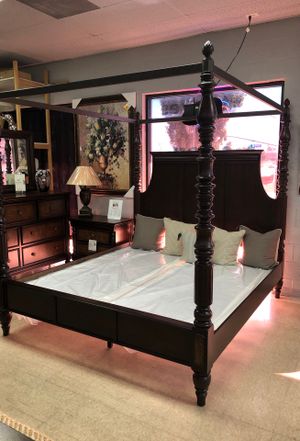 New And Used Mirrored Nightstand For In Redlands Ca Offerup New And Used Mirrored Nightstand For