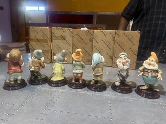 Snow Whites Seven Dwarfs