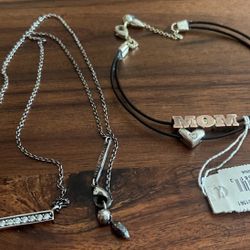 Kendra Scott Lot Bar Necklace And Mom Friendship Bracelet With Tag