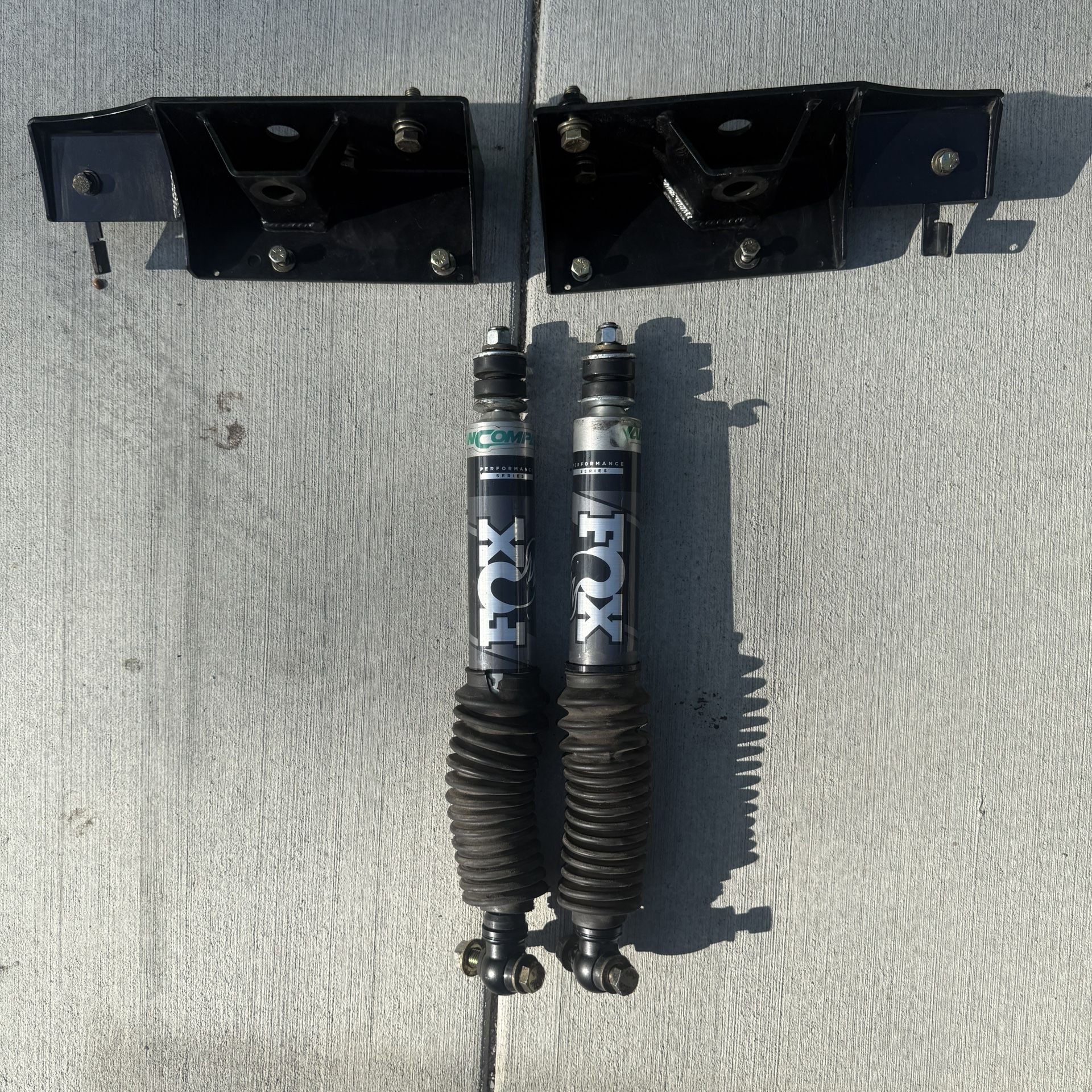 FRONT SHOCK KIT - FOX MONOTUBE - SPRINTER 4x4 (2015+ 2500 and 3500) by VAN COMPASS