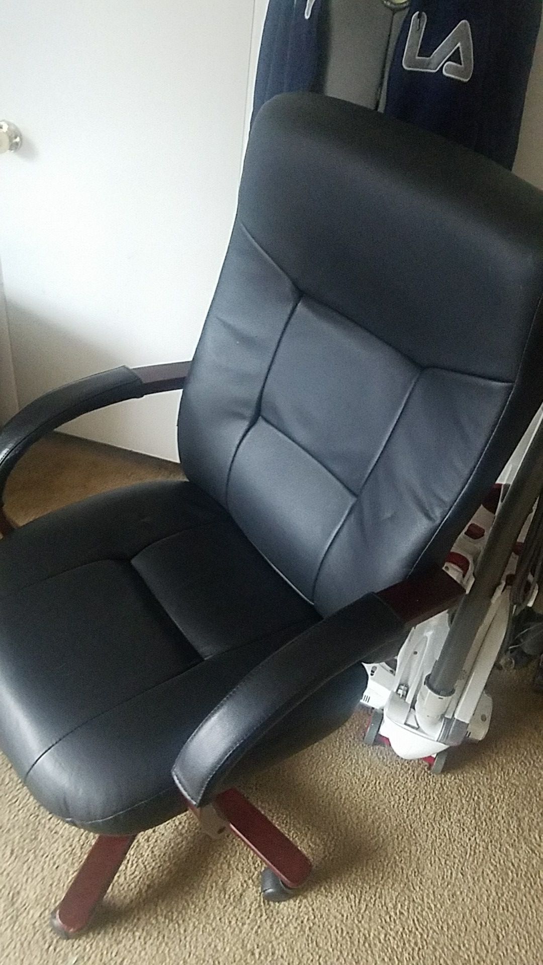 Leather and Red Wood Cushioned Office Chair