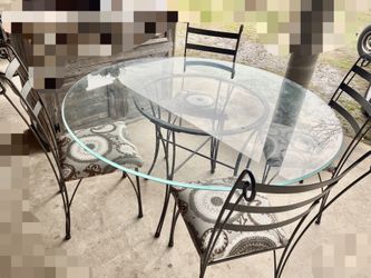 Dining set 4 metal chairs