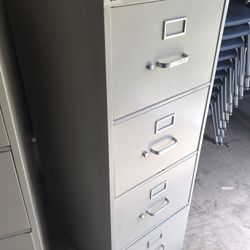 4 Drawer File Cabinet 