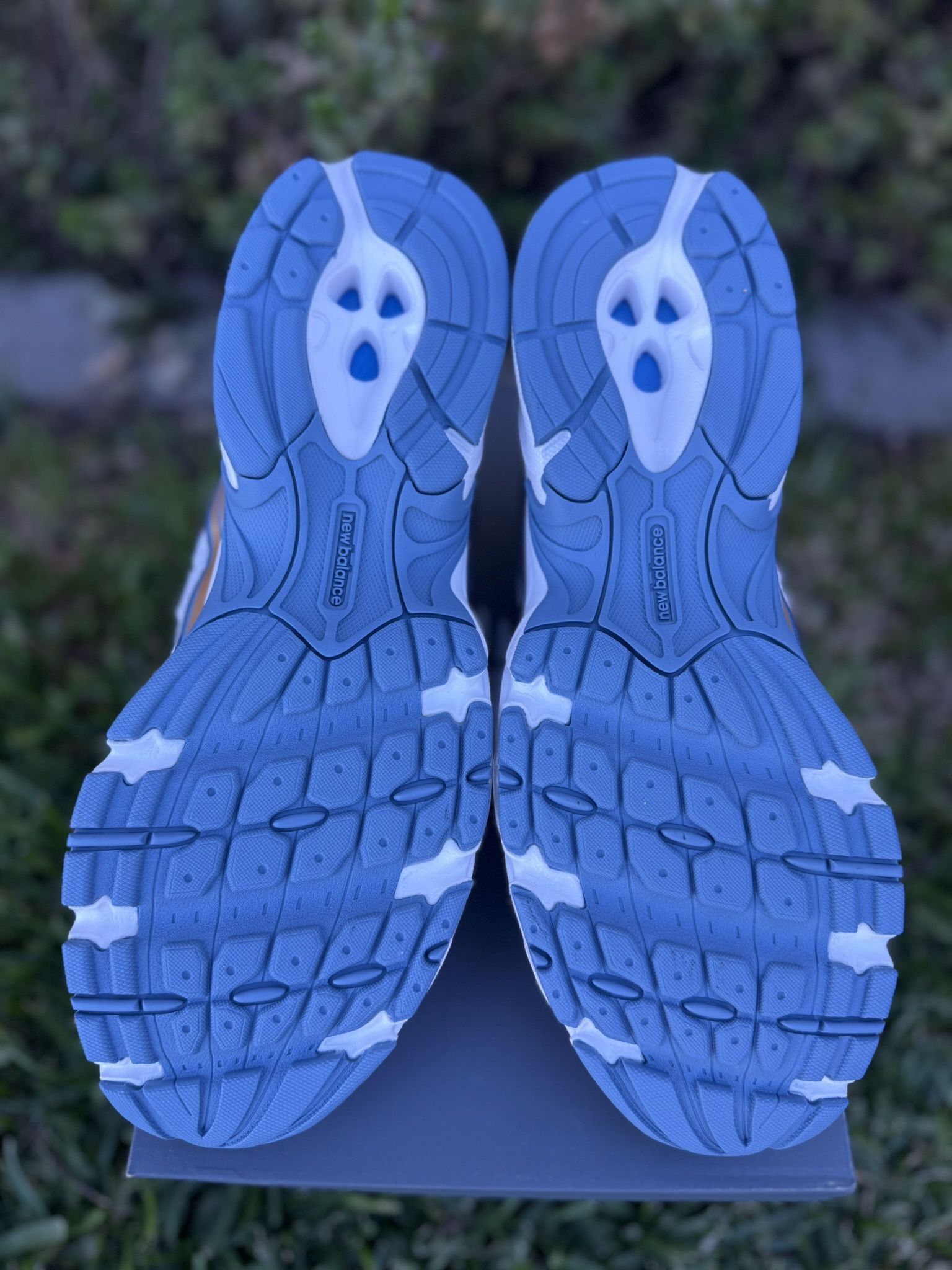 Size 10.5 - New Balance 740v2 Heron Blue Vintage Indigo New Balance 740v2 (Heron Blue/ Vintage Indigo/ Gold Metallic  main image 4