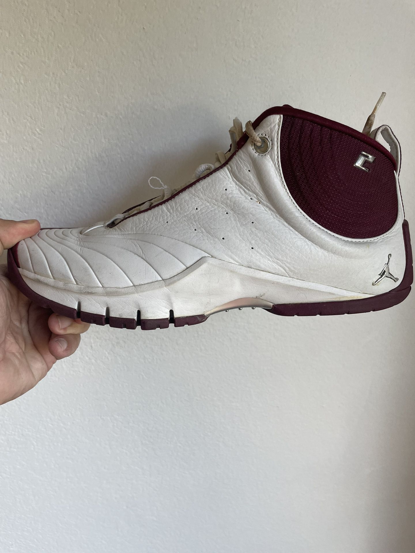 Jordan Jeter Basketball Shoes. Size 10 for Sale in Sebastian, FL