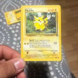 Pikachu Pokemon Card