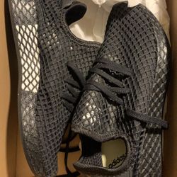 Adidas Deerupt Runner J Size 4