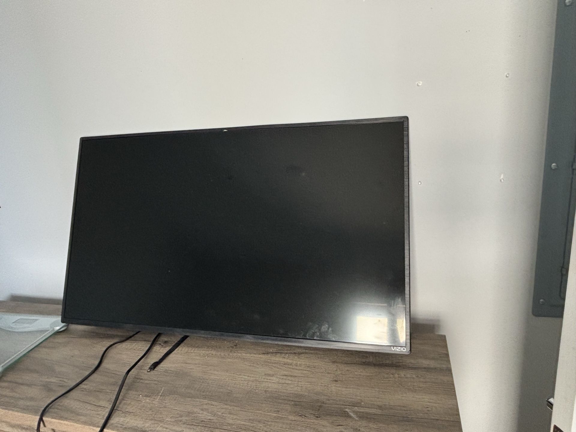 Vizio 43” TV — working