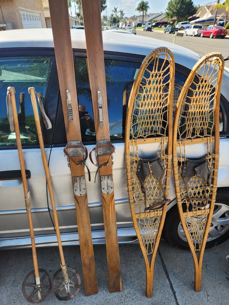 Antique Ski Equipment