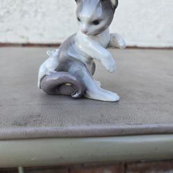 Lladro Figurine 