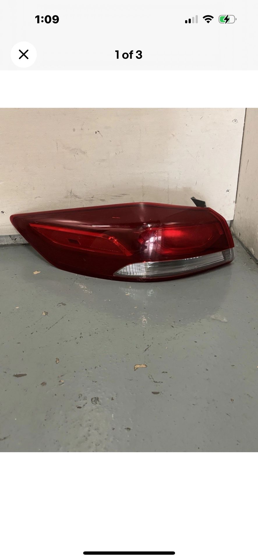 2017-2018 Hyundai Elantra Left/Driver Side Halogen Tail Light P/n92401-f2 OEM