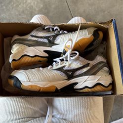 Mizuno Volleyball Shoes Size W 7.5