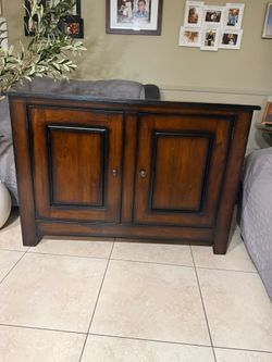 Buffet console table