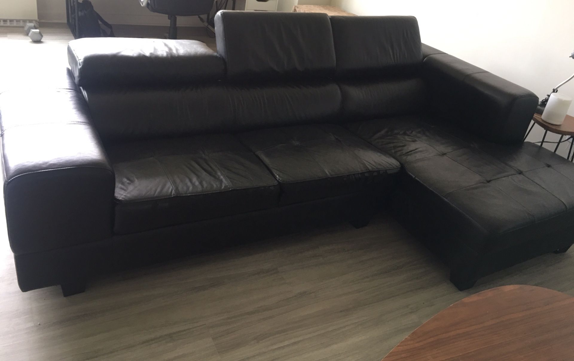 Beautiful modern L shape sectional couch / sofa