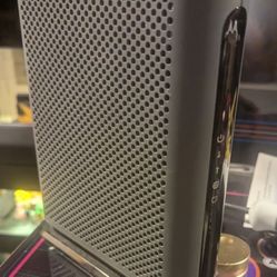 Motorola MB8600 DOCSIS 3.1 Cable Modem - Approved for Comcast Xfinity
